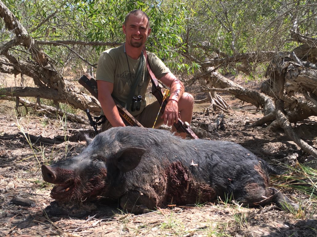 Jacob Sandberg and aussie boar taken with bw recurve at 22 yards